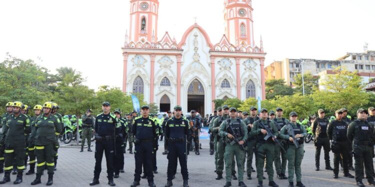 Con un dispositivo de 1.300 uniformados, autoridades buscan garantizar una Navidad segura en Barranquilla