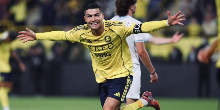 Cristiano Ronaldo quedó a 44 goles del número 1.000 en su carrera