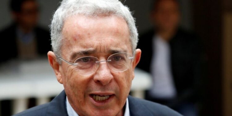 'Destrucción': Álvaro Uribe arremete contra Iván Cepeda y confirma fecha cuando Centro Democrático destapará su carta