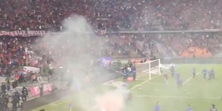 Disturbios en el Atanasio Girardot tras quedar campeón Nacional en la Copa Colombia