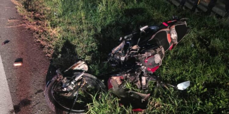 Dos motociclistas resultaron heridos por choque frontal en la vía Cordialidad