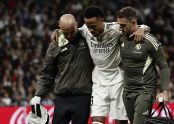 El defensor Eder Militao, cuatro meses de baja para el Real Madrid