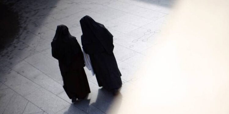 Escándalo en convento: dos monjas bajo investigación por presuntas ventas ilegales