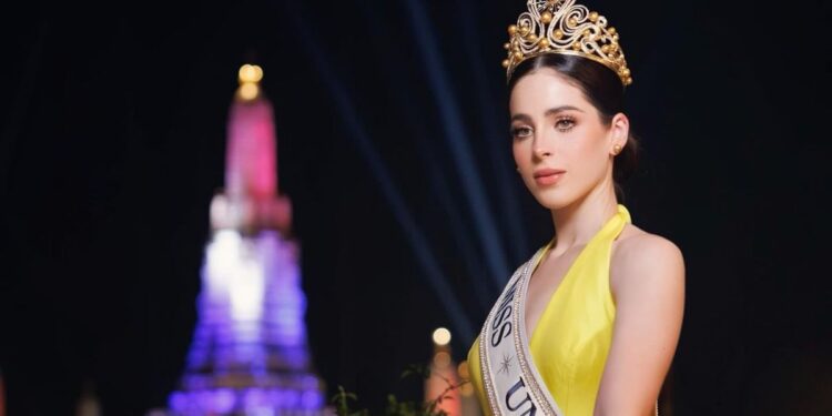 Fátima Bosch abandona entrevista tras ser cuestionada por las polémicas en Miss Universo