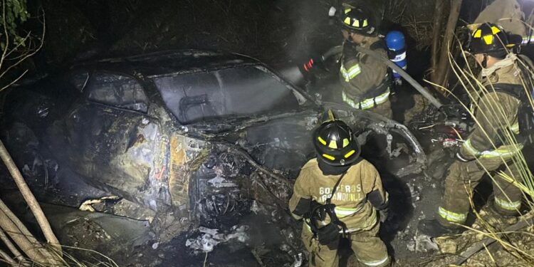 Grave accidente en la Circunvalar de la Prosperidad: piques de motos, un Chevrolet Camaro incendiado y un joven muerto