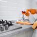 La cocina en época decembrina: cómo prevenir intoxicaciones y mantener el corazón del hogar limpio y seguro