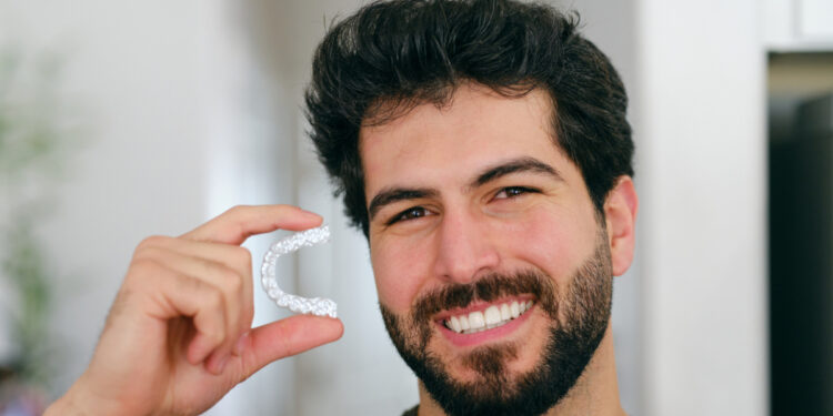 Ortodoncia Invisible: sonrisa sin brackets