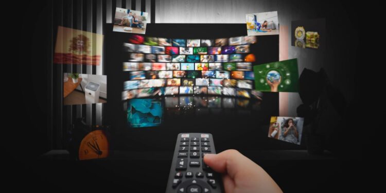 Paramount irrumpe para arrebatarle Warner a Netflix