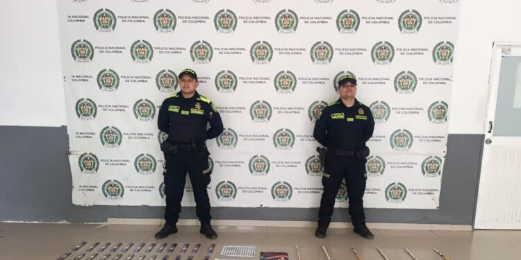 Policía incauta pólvora y material pirotécnico durante operativos en Barranquilla