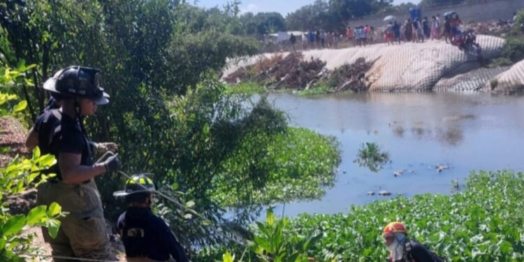 Policías hallan cadáver de un hombre en el Caño de la Ahuyama, en zona de Rebolo