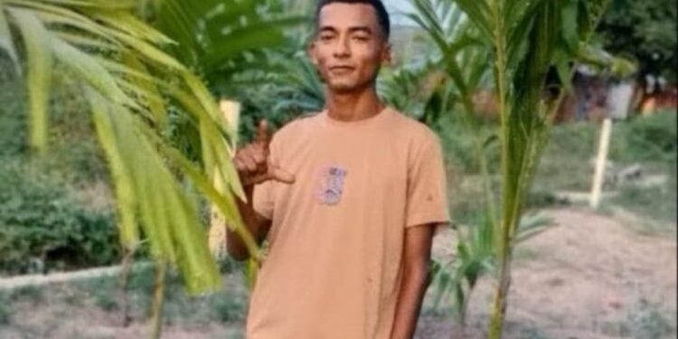 Sicarios en moto asesinan a disparos a un hombre en Santo Tomás