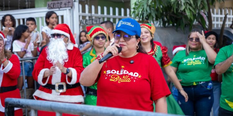 Soledad brilló con el inicio de las Novenas Navideñas en Villa Estefany