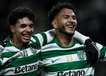 Triplete de Luis Suárez en la goleada del Sporting en Portugal