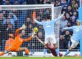 Un doblete de Haaland pone al Manchester City en la lucha por la Premier
