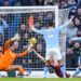 Un doblete de Haaland pone al Manchester City en la lucha por la Premier