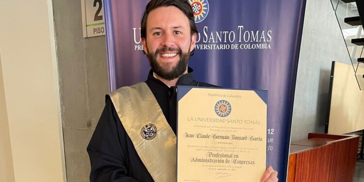 “Viajé a Bogotá para festejar su cumpleaños el viernes y ese día probablemente lo enterremos”: padre de Jean Claude Bossard, el joven asesinado en un atraco