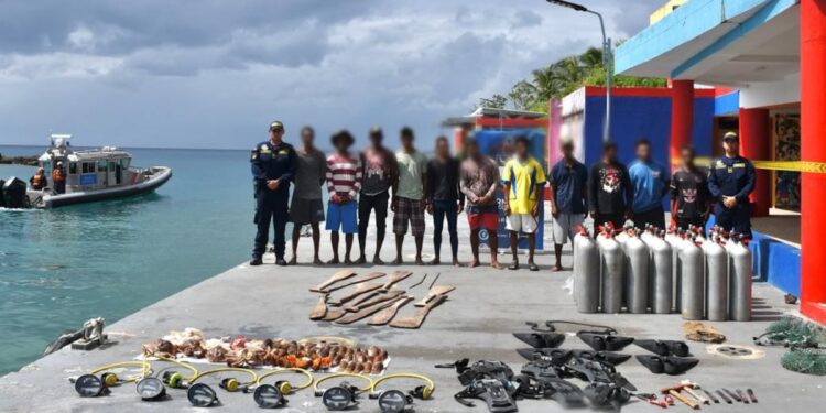 Armada de Colombia incautó pesca ilegal en San Andrés: capturados 12 hondureños