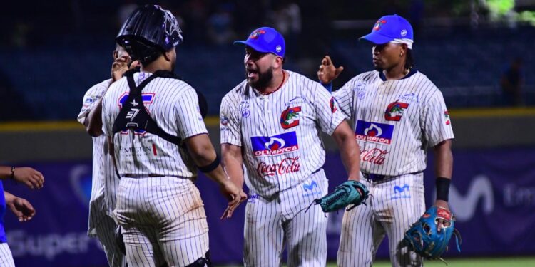Caimanes volvió a derrotar a Tigres con gran trabajo de su bullpen
