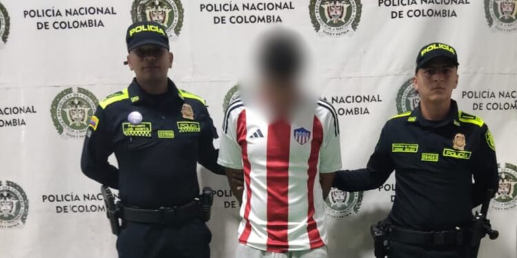 Capturan a hombre señalado de golpear a su pareja sentimental en el Malecón del Río