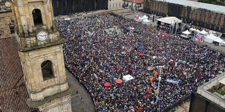 Centrales obreras convocan para el 28 de enero marcha en defensa del salario mínimo