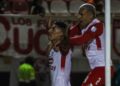 Con un gol de cabeza de Emanuel Olivera, Santa Fe venció 1-0 al Boyacá Chicó