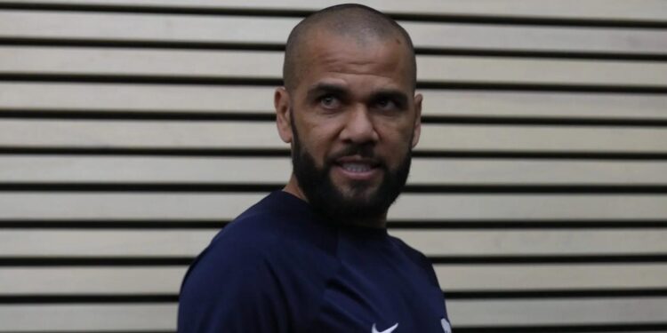 Dani Alves compra el São João de Ver, un club de tercera división en Portugal