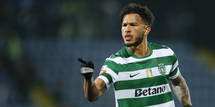 Doblete de Luis Suárez en sufrido triunfo de Sporting ante el Arouca