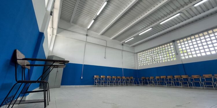 El regreso a clases: menos estudiantes y colegios en aprietos