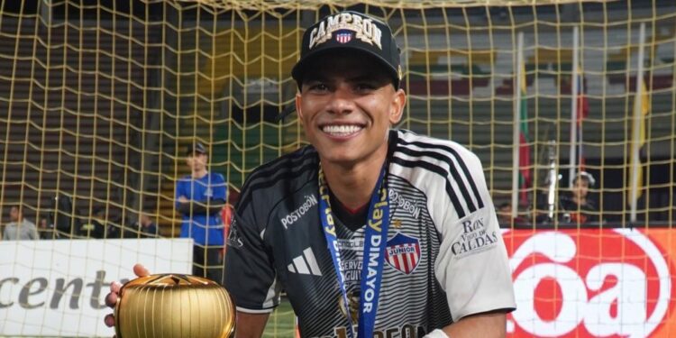 Enamorado viaja este sábado a Brasil para firmar contrato con Gremio