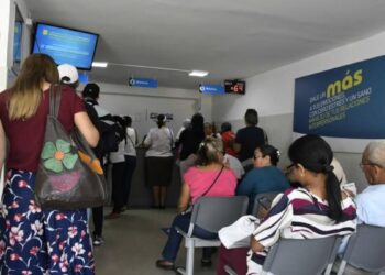 Gobierno fija el valor que se pagará por cada afiliado al sistema de salud en 2026: así quedó el aumento de la UPC