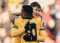 Gol y asistencia de Jhon Arias para la clasificación de Wolves en FA Cup