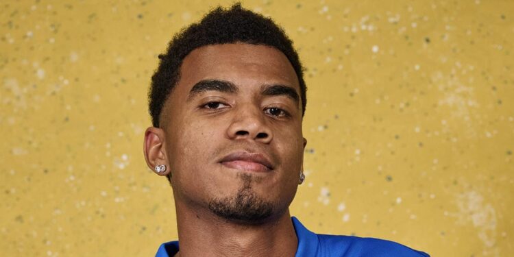 Jhon Solís jugará a préstamo en el Birmingham, de la segunda de Inglaterra