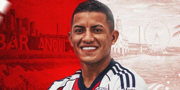 Junior oficializó la contratación del extremo Cristian Barrios
