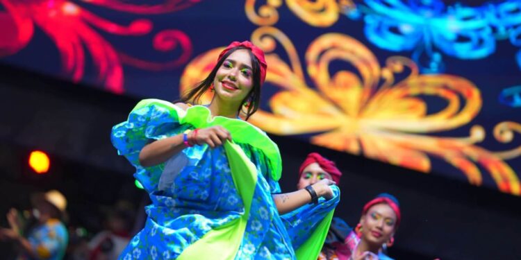 La tradición fue protagonista en el Festival de Danzas Especiales y de Relación