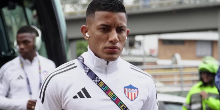 “Le dije al profe que estaba para jugar, es un honor estar en el equipo campeón”: Cristian Barrios