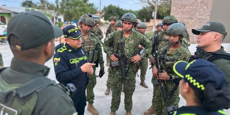 Más de 200 policías blindan la fe y la tradición en Magangué