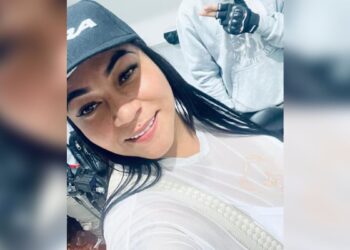 Mujer es asesinada mientras lavaba una motocicleta en el barrio Altos del Río