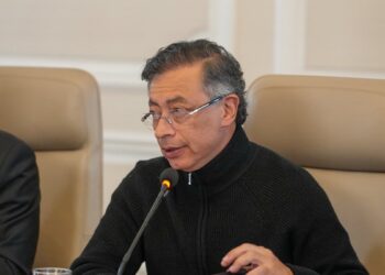 Petro propone liquidar EPS intervenidas tras concepto del Consejo de Estado sobre la UPC para cubrir deudas