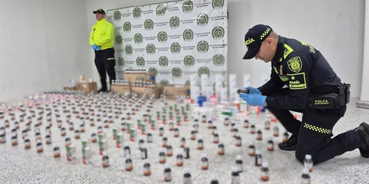 Policía Fiscal y Aduanera desmantela red de tráfico ilegal de medicamentos en Barranquilla