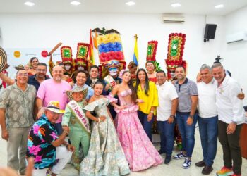 Reyes del Carnaval de Barranquilla llevan su alegría al Concejo de Barranquilla
