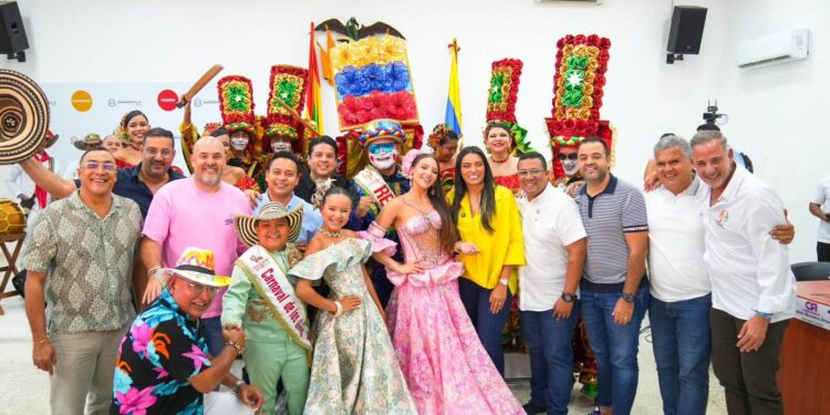 Reyes del Carnaval de Barranquilla llevan su alegría al Concejo de Barranquilla