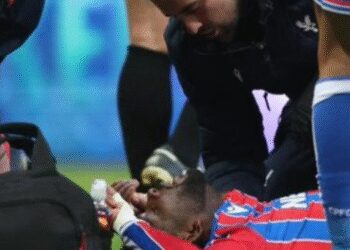 Técnico del Crystal Palace confirmó que Lerma padece "conmoción cerebral"