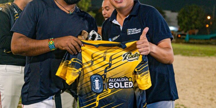 Béisbol por la Paz: Soledad transforma vidas a través del deporte en el barrio Hipódromo