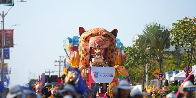 Artesanías del Atlántico gana el primer lugar como la mejor carroza en la Batalla de Flores 2026