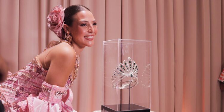 ’Caribe esmeralda’: la corona que lucirá la Reina Michelle Char este viernes