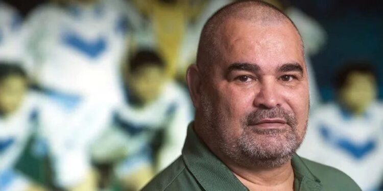 Chilavert se solidariza con Prestianni y critica a Vinicius y a Mbappé