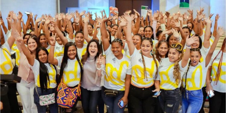 De la Mano con la Primera 4.600 personas han cambiado sus vidas – Alcaldía de Barranquilla, Distrito Especial, Industrial y Portuario