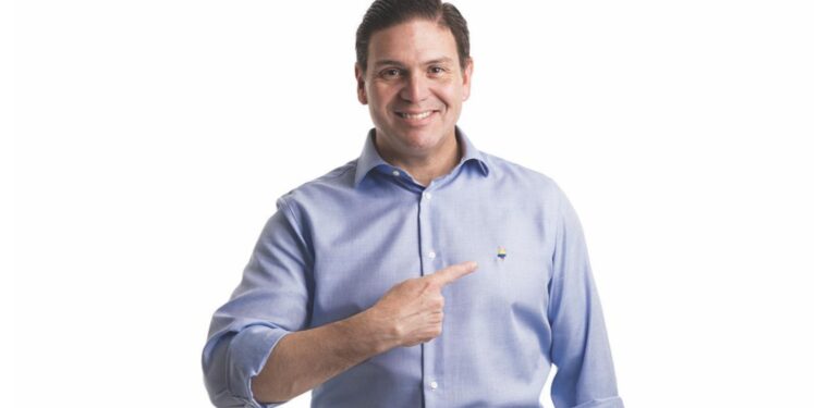 “El país necesita decisiones firmes”: Juan Carlos Pinzón llama a votar este 8 de marzo