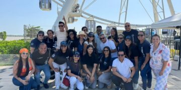 Embajadores Chéveres vivieron la magia de la Luna del Río – Alcaldía de Barranquilla, Distrito Especial, Industrial y Portuario