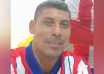 Grave accidente de tránsito deja a motociclista herido en Santo Tomás